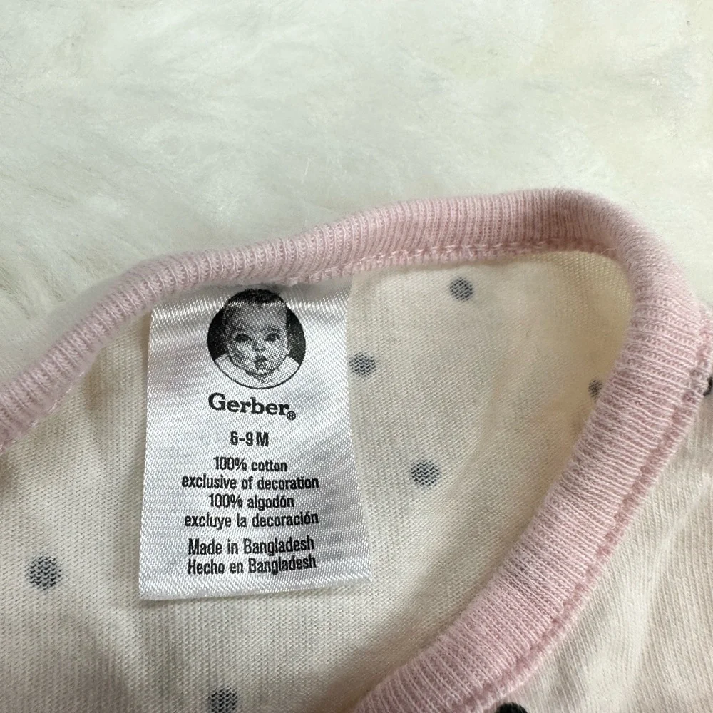 Gerber 6-9 months footies baby girl